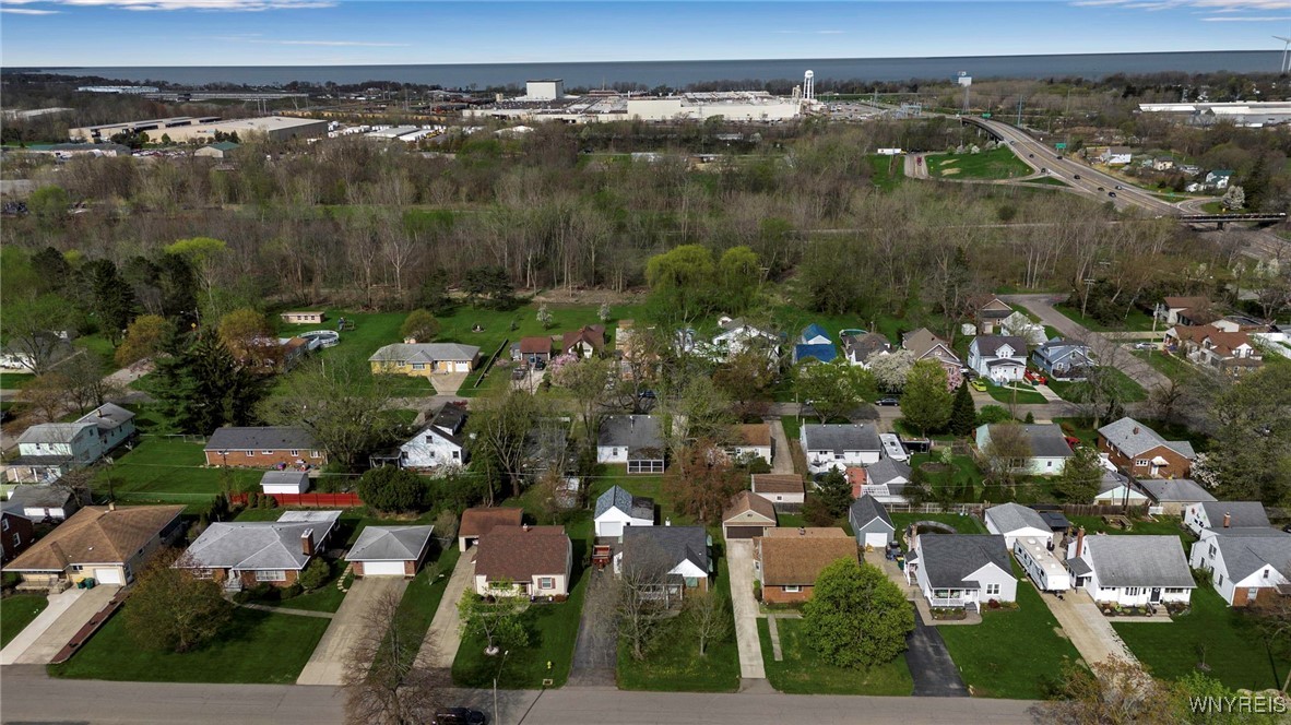 3590 Salisbury Avenue, Hamburg, New York image 3