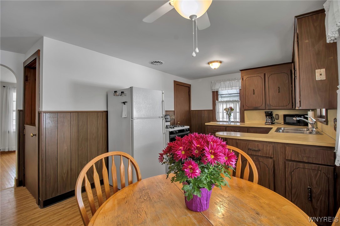 3590 Salisbury Avenue, Hamburg, New York image 10