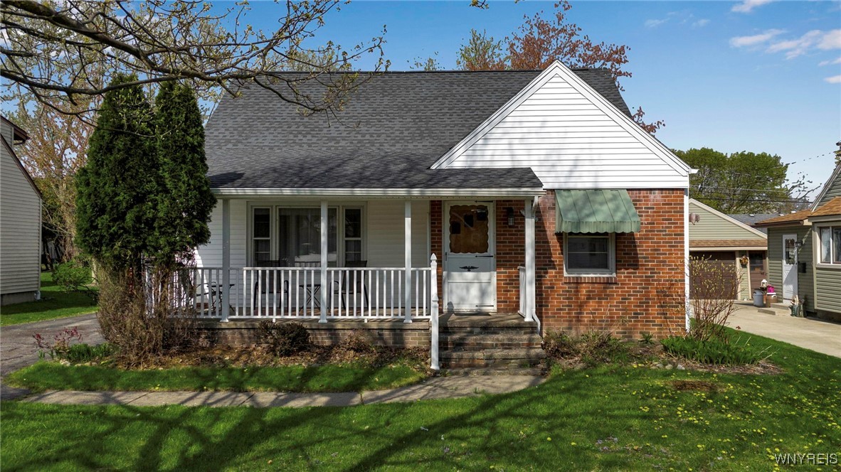 3590 Salisbury Avenue, Hamburg, New York image 1