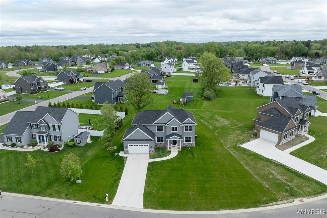 23 Wentworth Drive, Orchard Park, New York image 3