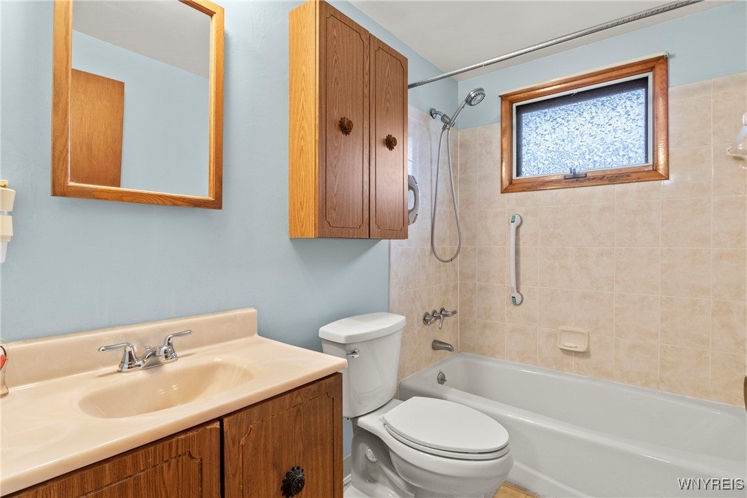 308 Claudette Court, Cheektowaga, New York image 13