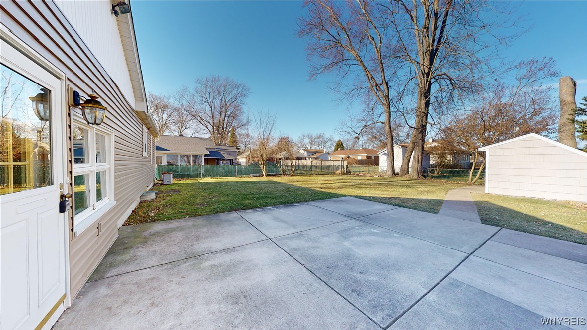 9130 Griffon Avenue, Niagara Falls, New York image 3