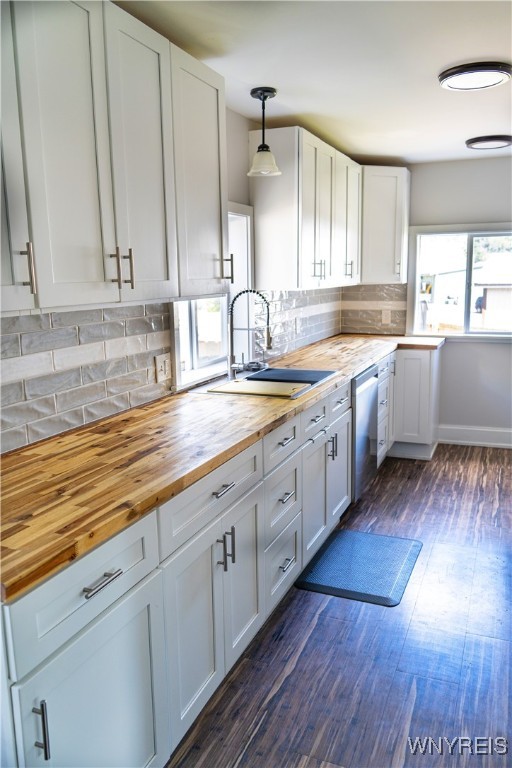 Murray, New York 14470, United States, 5 Bedrooms Bedrooms, ,2 BathroomsBathrooms,Residential,Pending,202904