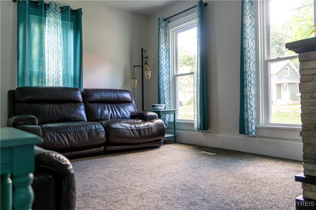 Murray, New York 14470, United States, 5 Bedrooms Bedrooms, ,2 BathroomsBathrooms,Residential,Pending,202904