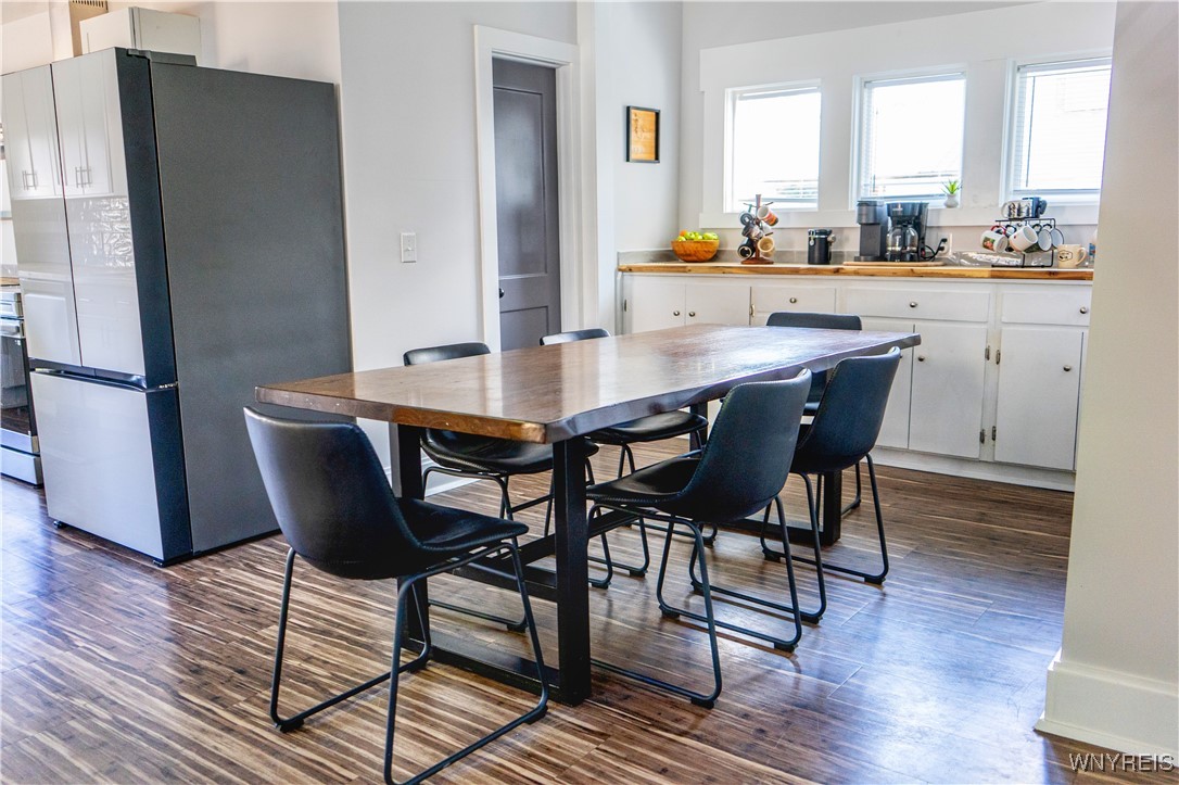 Murray, New York 14470, United States, 5 Bedrooms Bedrooms, ,2 BathroomsBathrooms,Residential,Pending,202904