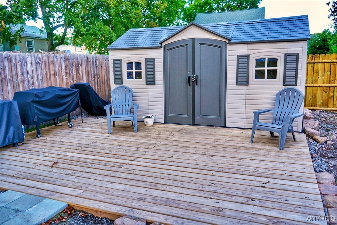 Murray, New York 14470, United States, 5 Bedrooms Bedrooms, ,2 BathroomsBathrooms,Residential,Pending,202904