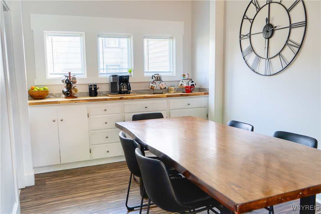 Murray, New York 14470, United States, 5 Bedrooms Bedrooms, ,2 BathroomsBathrooms,Residential,Pending,202904