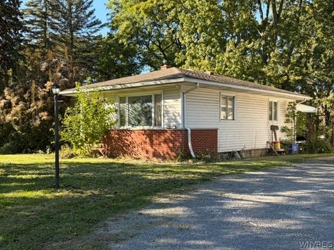 Photo for 8435 Rochester Road
