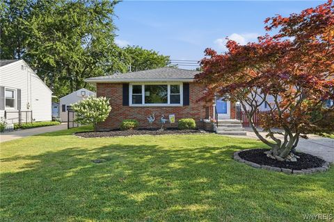 Homes For Sale - 329 Lamont Drive<br/> Amherst, NY 14226