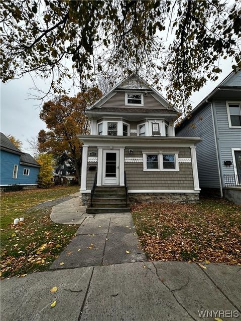 Photo of 215 W Utica Street #1, Buffalo, NY 14222 (MLS # B1514507)