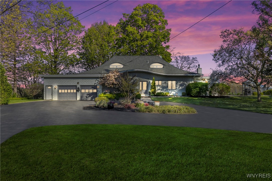 5938 Hyde Park Boulevard, Lewiston, New York image 2