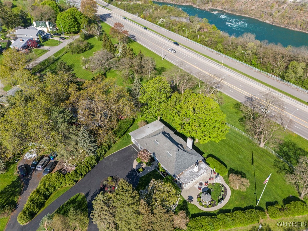 5938 Hyde Park Boulevard, Lewiston, New York image 46