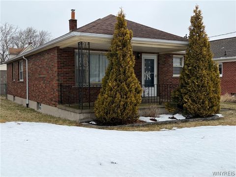 1724 Mackenna Avenue Niagara Falls NY 14303