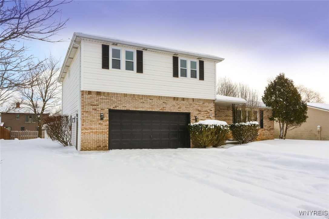 257 Warner Road, Lancaster, New York image 2