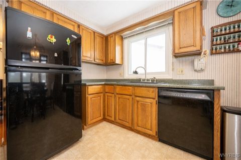 Tiny photo for 386 Old Oak Post Road, Amherst, NY 14051 (MLS # B1655202)