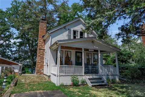 Photo for 8742 Lake Shore Road