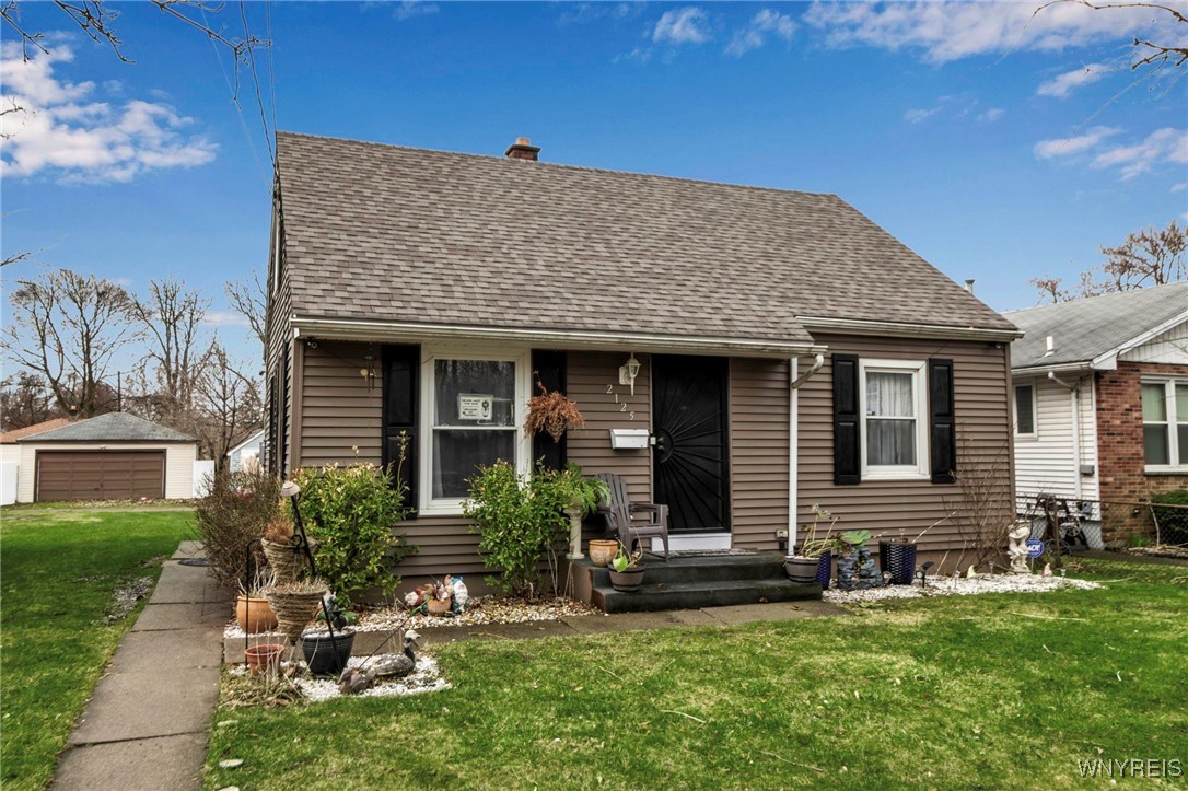 2125 Seneca Avenue, Niagara Falls, New York image 2