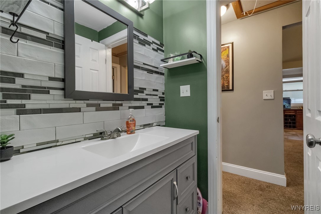 61 4th Avenue, Lancaster, New York image 12