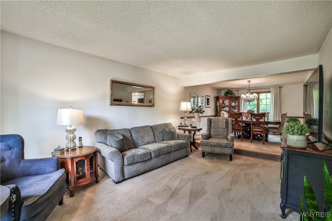 218 Palmdale Drive, Amherst, New York image 14