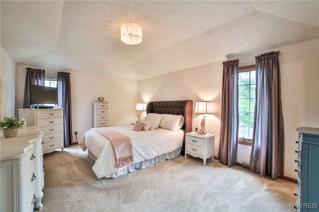 218 Palmdale Drive, Amherst, New York image 27