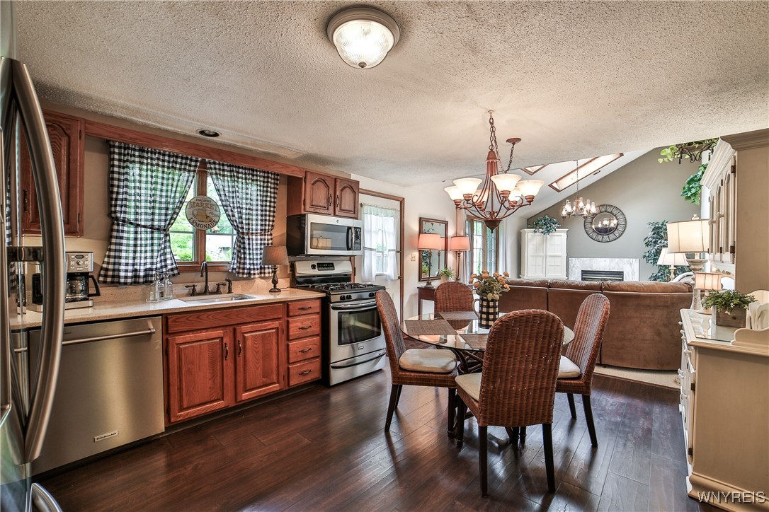 218 Palmdale Drive, Amherst, New York image 18
