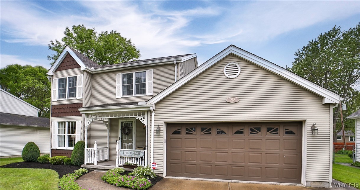 218 Palmdale Drive, Amherst, New York image 2