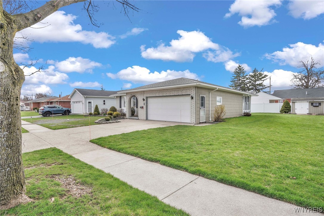 11 Oxford Avenue, Lancaster, New York image 3