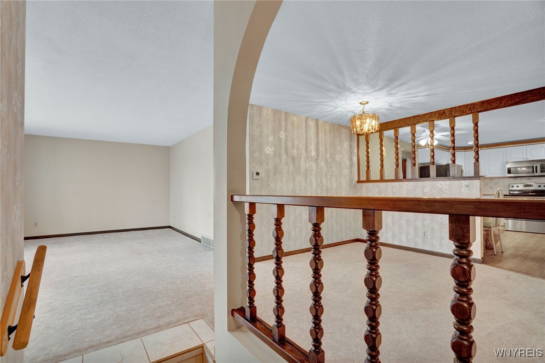 11 Oxford Avenue, Lancaster, New York image 6