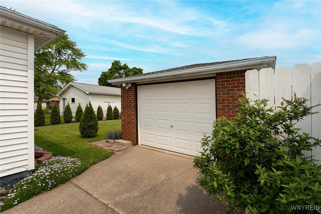 3206 Ontario Avenue, Niagara Falls, New York image 28