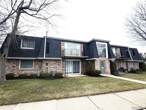 Photo of 50A Foxberry Dr, Amherst, NY 14068 (MLS # B1666755)