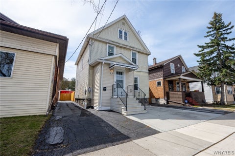 Homes For Sale - 201 Royal Avenue<br/> Erie County, Buffalo, NY 14207