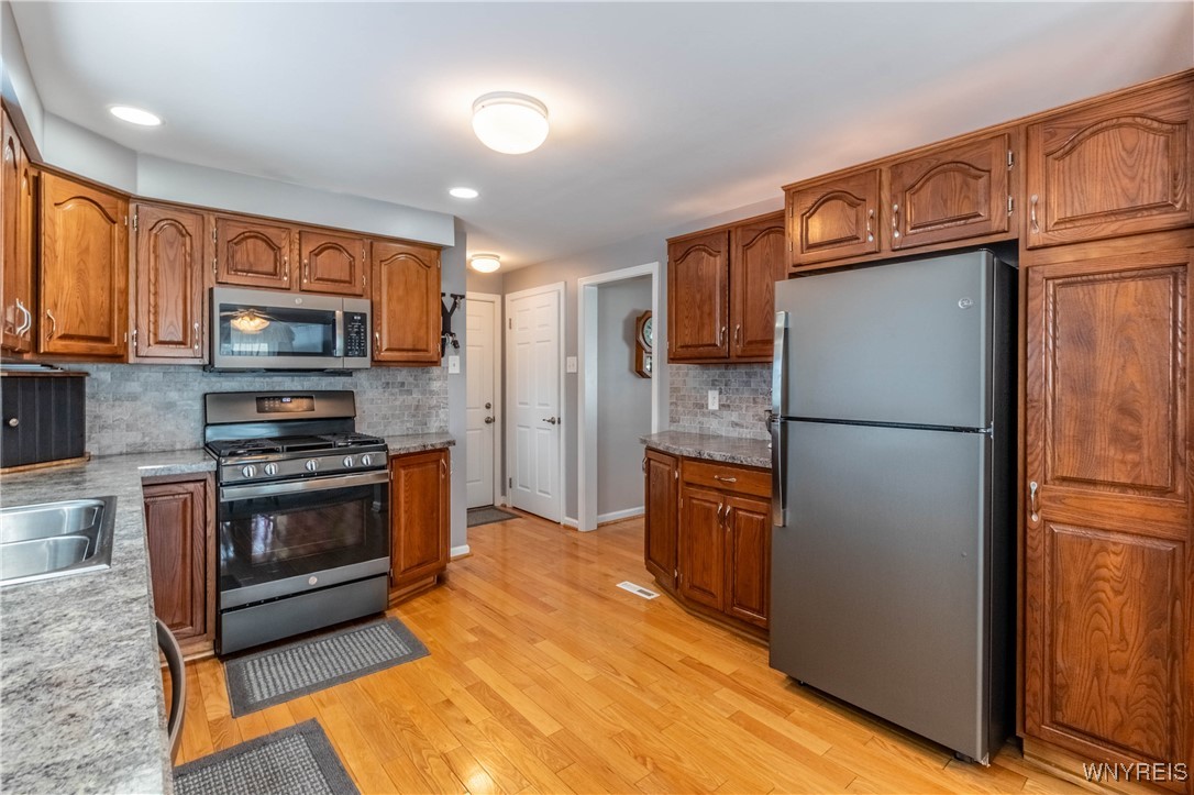 73 Deuro Drive, Niagara Falls, New York image 6