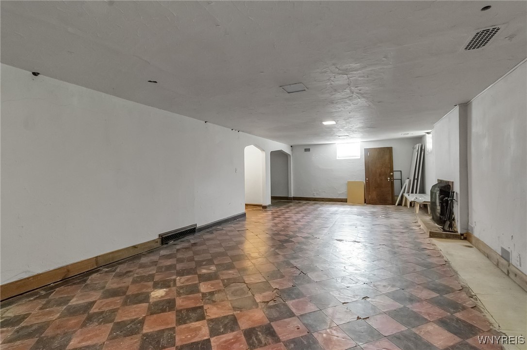 91 Nottingham Ct, Buffalo, New York image 37