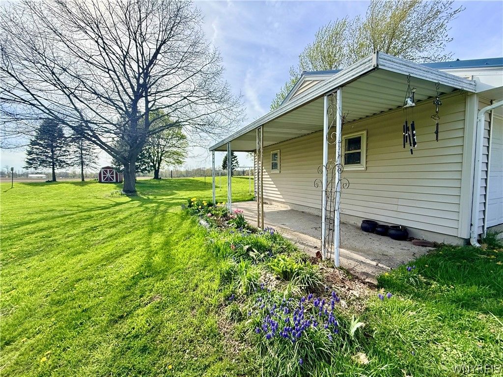 Photo of 8912 Hartshorn Road, Batavia, NY 14036 (MLS # B1679939)