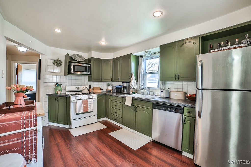 495 W Hazeltine Avenue, Tonawanda, New York image 9