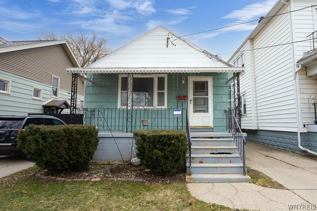 Photo of 47 Hedwig Avenue, Cheektowaga, NY 14211 (MLS # B1666773)