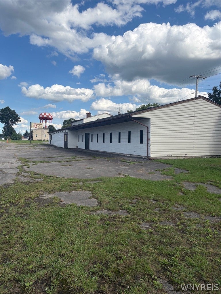 6511 Lockport Road