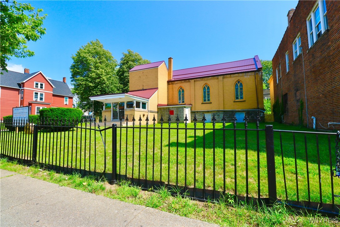 3189 Main Street