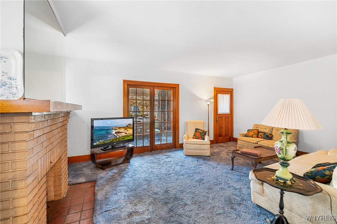 168 Lincoln Boulevard