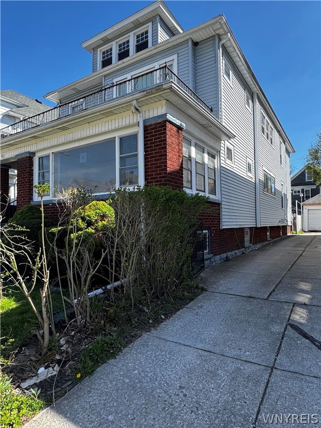 Photo of 97 Brunswick Blvd Boulevard, Buffalo, NY 14208 (MLS # B1677662)