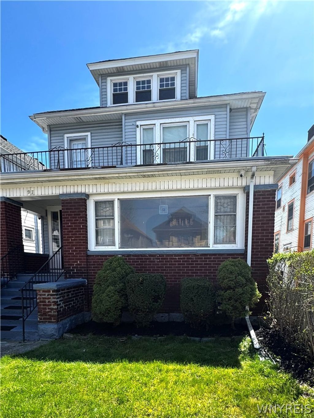 Photo of 97 Brunswick Blvd Boulevard, Buffalo, NY 14208 (MLS # B1677662)