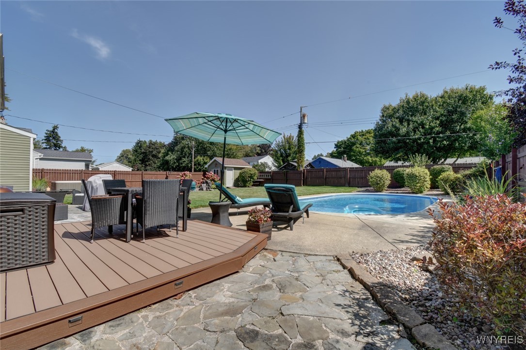 587 Meadowbrook Drive, North Tonawanda, New York image 40