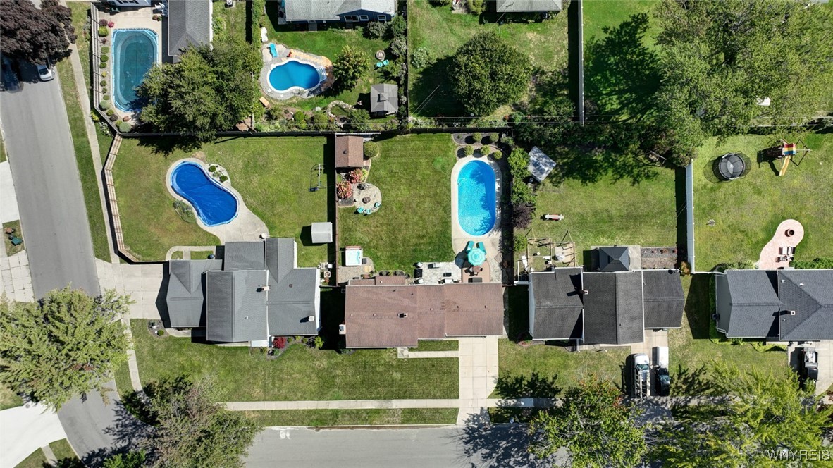 587 Meadowbrook Drive, North Tonawanda, New York image 3