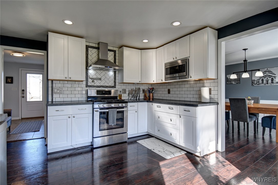 587 Meadowbrook Drive, North Tonawanda, New York image 10