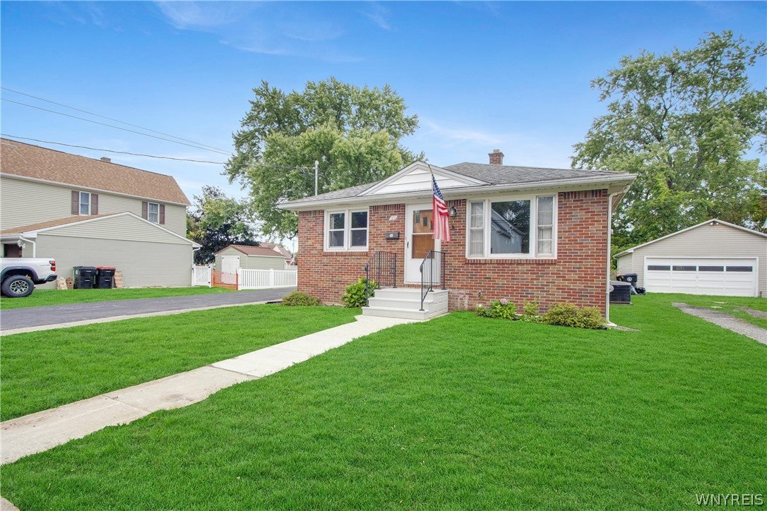 27 Newell Avenue