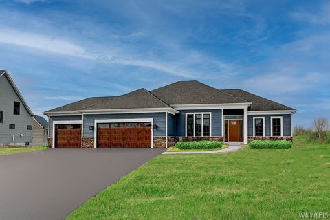 Photo of 5122 Kandefer's Trail, Clarence, NY 14221 (MLS # B1656357)