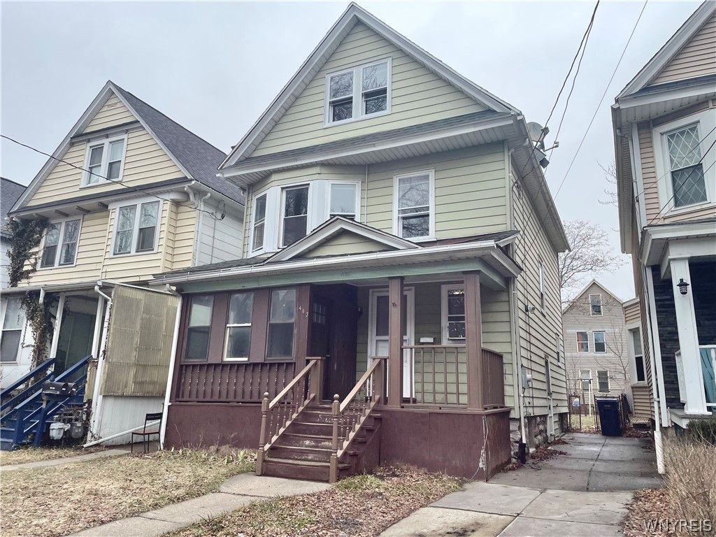 Photo of 463 East Street, Buffalo, NY 14207 (MLS # B1667755)