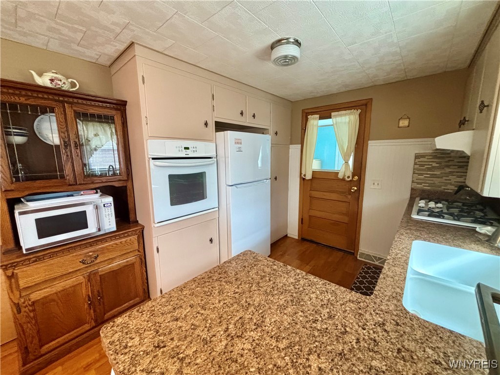 64 Seton Rd Rd, Cheektowaga, New York image 10