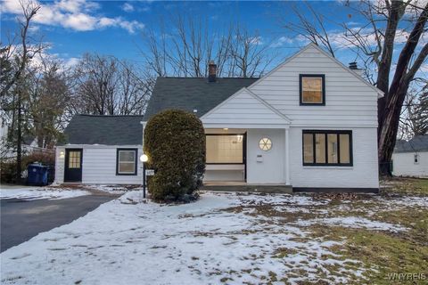 Photo of 289 Huxley Drive, Amherst, NY 14226 (MLS # B1657200)