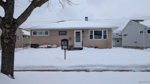 Photo of 207 Floradale Avenue, Tonawanda, NY 14150 (MLS # B1660942)